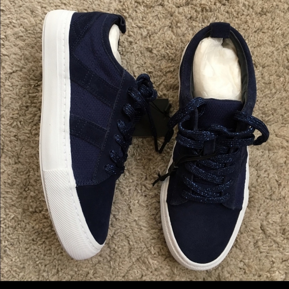 Zara Sneakers - Picture 2 of 2